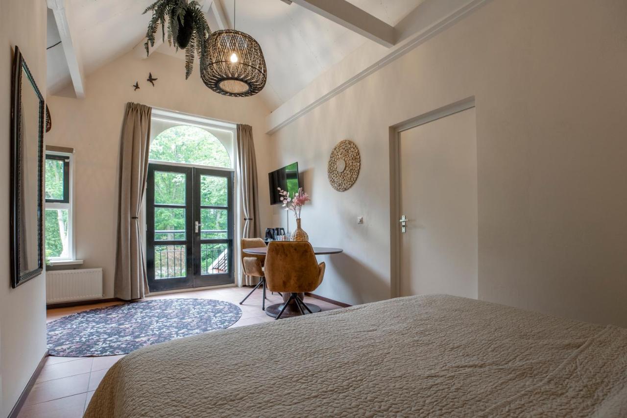 Bed & Bos De 14 Sterren Hotel Den Burg Bagian luar foto